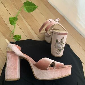 Pink suede platform open toed and strappy heels with embroidered heel -US 8.5